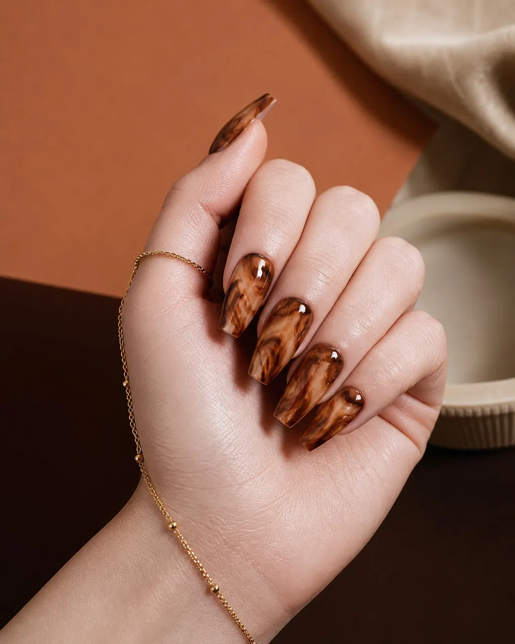 Pecan Pie Swirl — coffin thanksgiving nails with caramel, pecan-brown and espresso swirled into a soft marble on every nail, blurred edges…